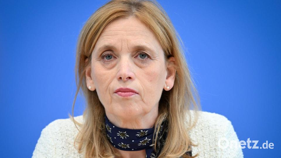 Familienministerin Prien ist für Social-Media-Beschränkungen für Kinder. (Archivbild) Bild: Soeren Stache/dpa