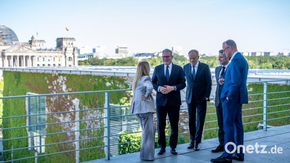„Die Botschaft an Russland lautet: Die Ukraine bleibt stark“, sagte Bundeskanzler Friedrich Merz beim Gipfeltreffen von Deutschland, Frankreich, Großbritannien, Italien und Polen - der sogenannten E5 - in Berlin. Bild: Michael Kappeler/dpa pool/dpa