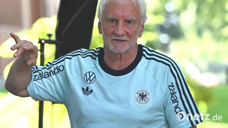 „Noch ein paar Prozente drauflegen“, fordert Rudi Völler. Bild: Federico Gambarini/dpa