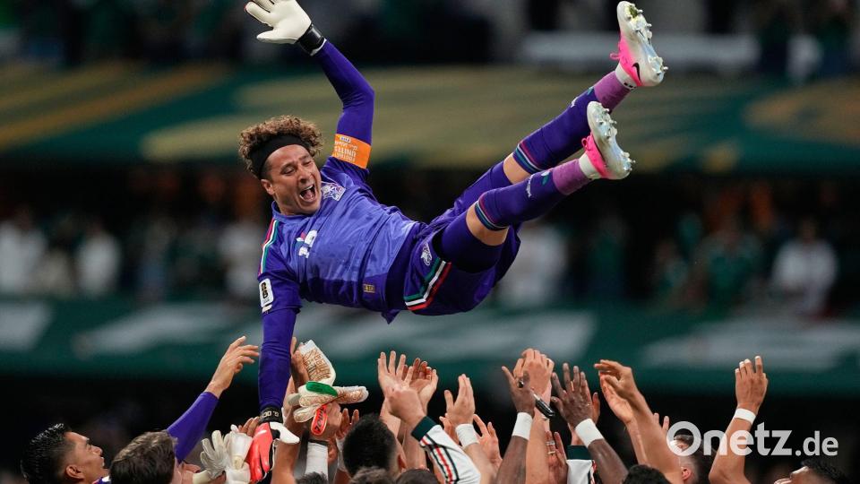 Jeder in Mexiko freute sich mit Ochoa. Bild: Natacha Pisarenko/AP/dpa