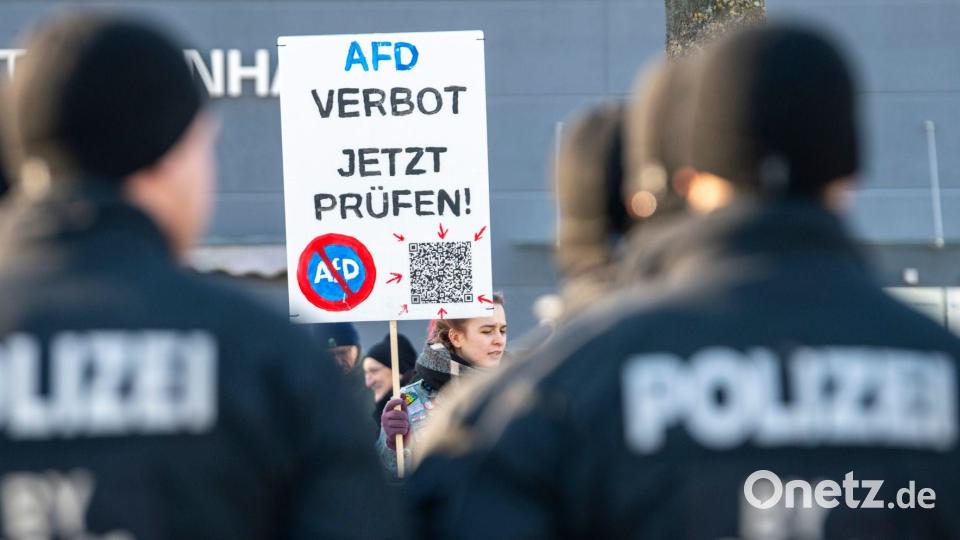 AfD-Veranstaltungen werden häufig von Protestaktionen begleitet. (Archivfoto) Bild: Stefan Puchner/dpa
