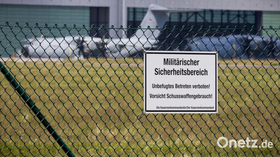 Transportflugzeuge vom Typ Airbus A400M stehen auf dem Fliegerhorst Wunstorf. Deutschland bietet Venezuela Unterstützung an. Bild: Moritz Frankenberg/dpa