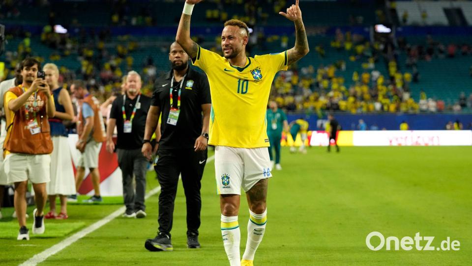 Umjubelter Star: Brasiliens Neymar nach dem 3:0-Sieg gegen Schottland. Bild: Lynne Sladky/AP/dpa
