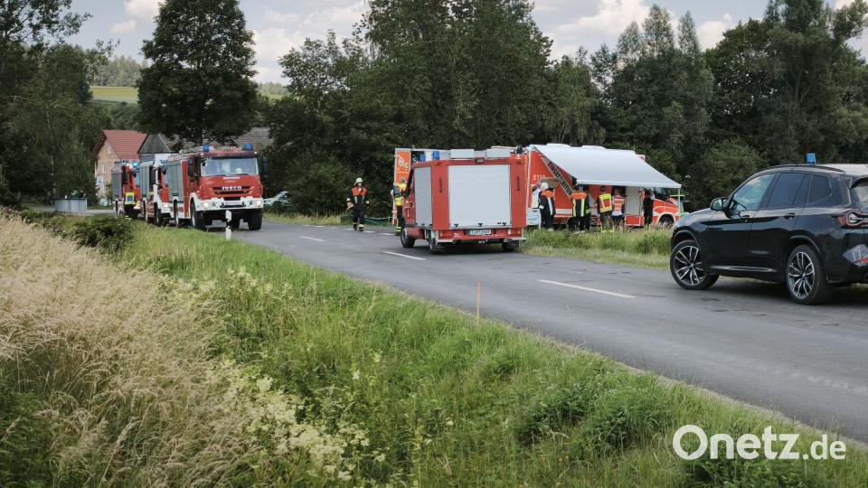 Die Einsatzkräfte eilten zum Einsatzort. Bild: Peter Nickl