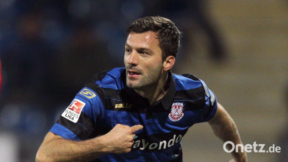 Kapllani, hier noch als Profi, ist nicht mehr Trainer der Freiburger Fußballerinnen. (Archivbild) Bild: Fredrik Von Erichsen/dpa