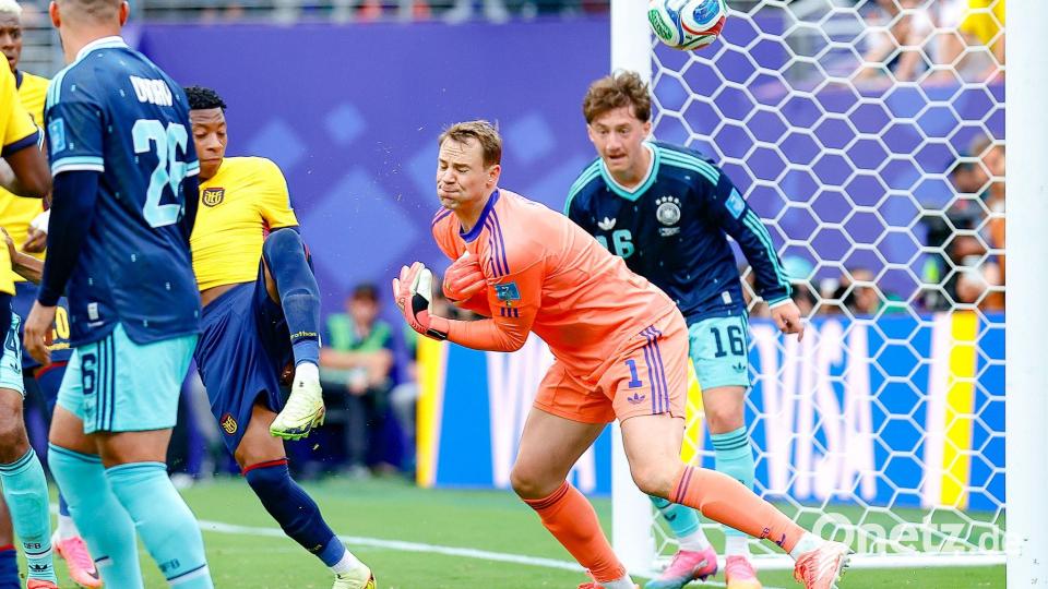 Manuel Neuer kommt gegen Ecuador nicht an den Ball, der Siegtreffer für die Südamerikaner. Bild: Shaquan Woody/CSM via ZUMA Press Wire/dpa