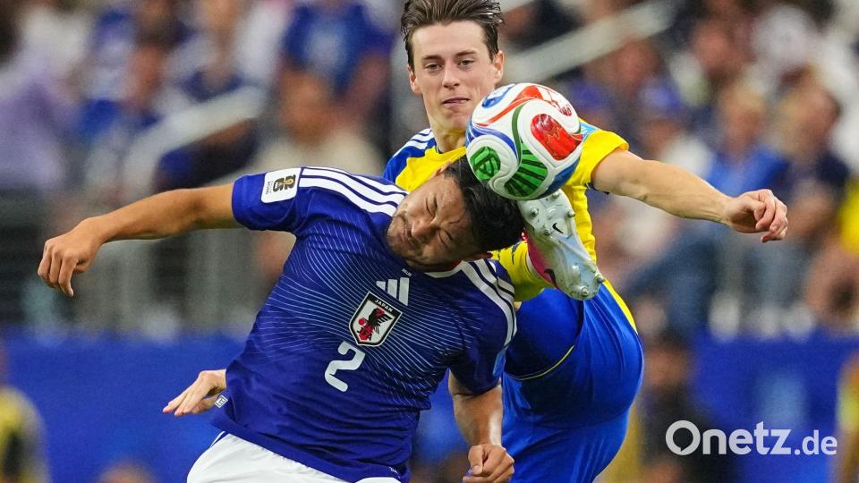 Umkämpftes Spiel: Das 1:1 brachte Japan und Schweden weiter. Bild: Julio Cortez/AP/dpa
