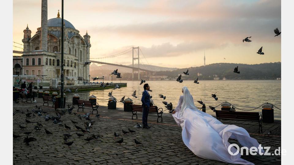Hochzeit in Istanbul Bild: Emrah Gurel/AP/dpa