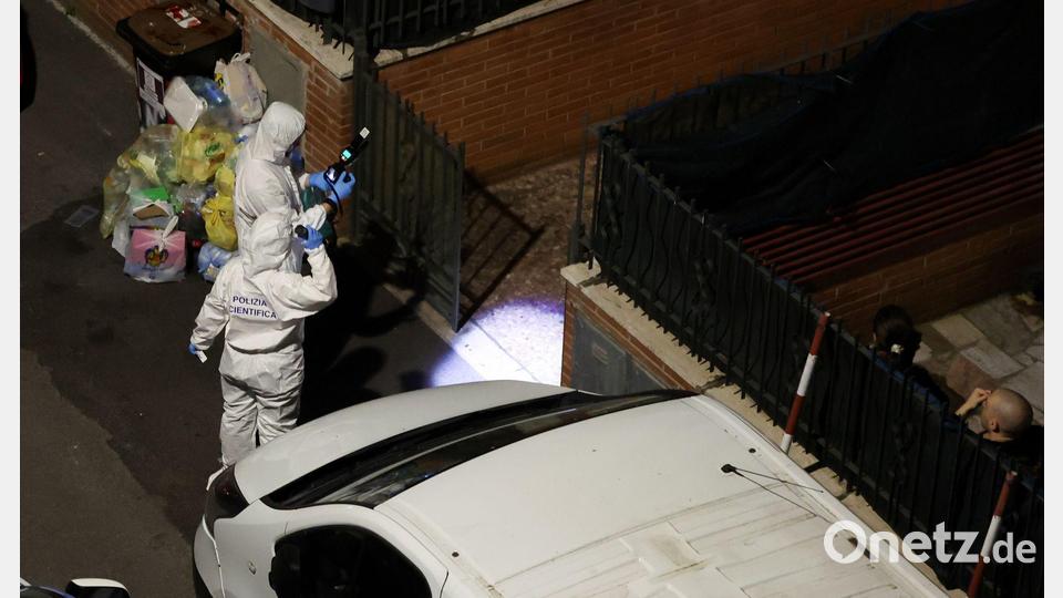Die italienische Polizei leitete eine Großfahndung nach einem Mann, der verdächtigt wird, ein ihm bekanntes Ehepaar und deren kleine Tochter in Rom umgebracht zu haben. Bild: Francesco Benvenuti/LaPresse via ZUMA Press/dpa