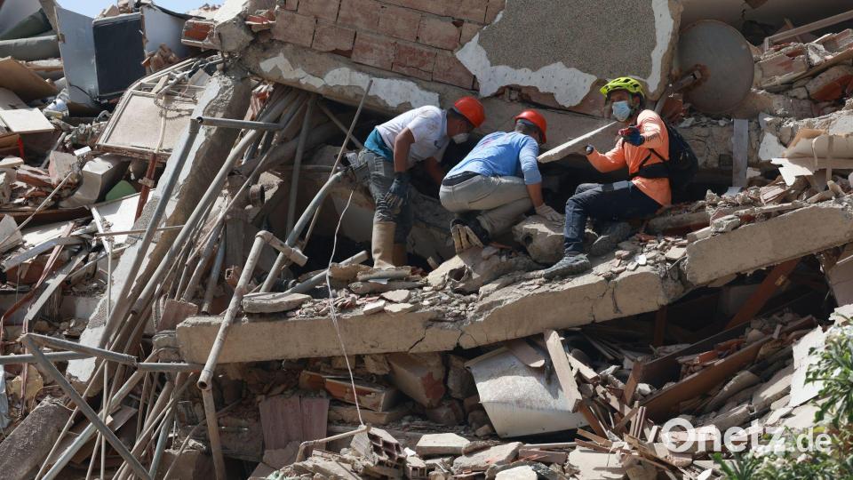 Bergungsteams haben Überlebende aus den Trümmern befreien können. Bild: Javier Campos/