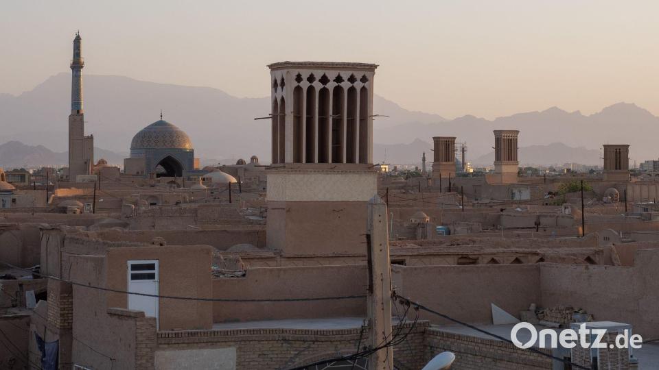 Windtürme gibt es im Iran schon seit Jahrhunderten. (Archivbild) Bild: Arne Bänsch/dpa