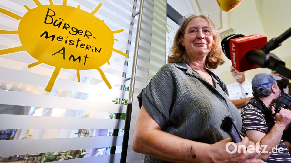 Es ist der zweite Wahlsieg der KPÖ in Folge in Graz. 2021 hatte Elke Kahr überraschend die ÖVP aus dem Bürgermeister-Amt verdrängt. Bild: Hans Klaus Techt/APA/dpa