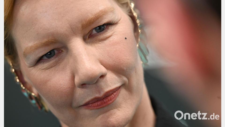 Superstar Sandra Hüller kam an die Isar. Bild: Felix Hörhager/dpa