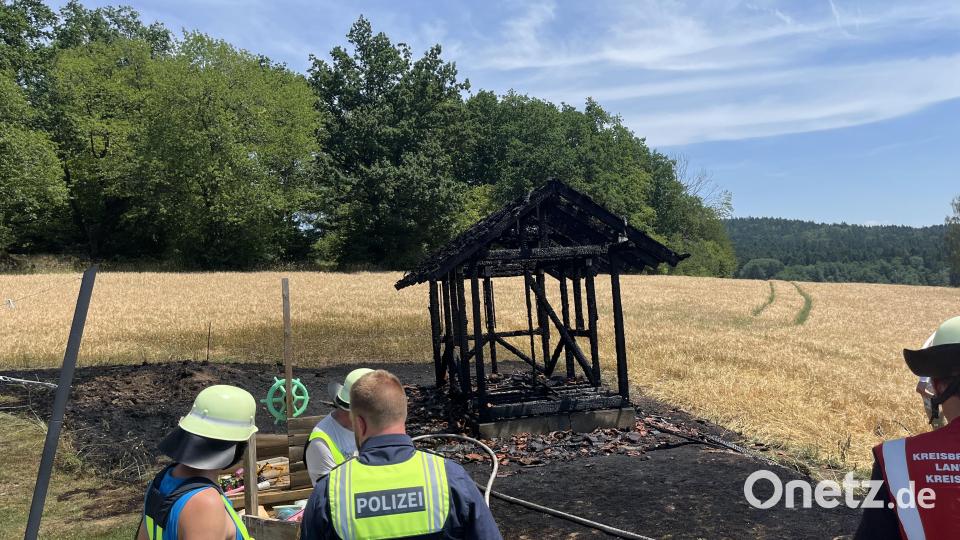 In Falkenstein brannte ein Holzschuppen. Bild: Kreisbrandinspektion Cham