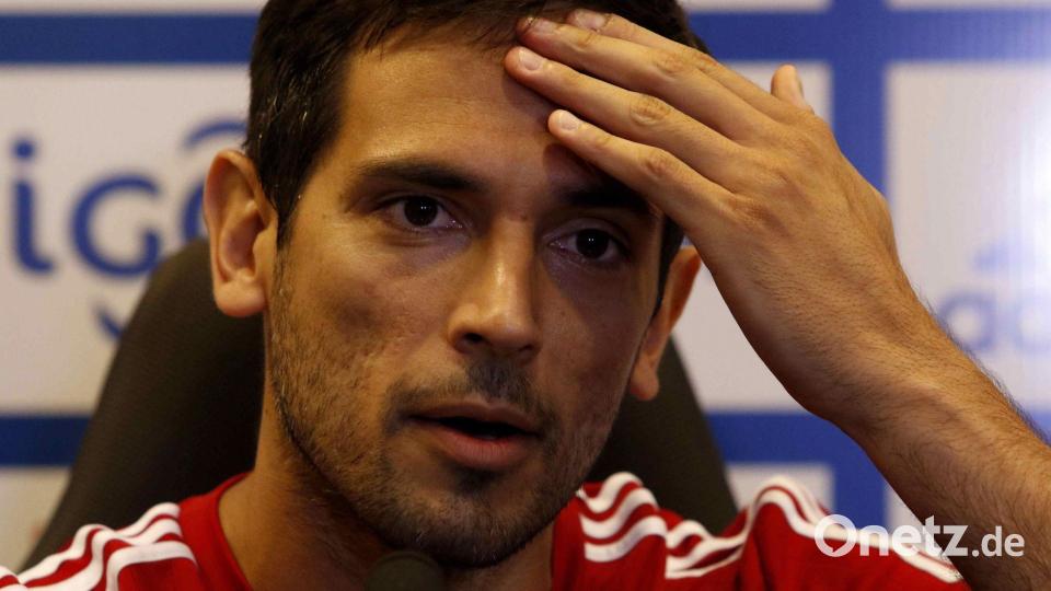 Clever sein - und vor allem robust: Paraguays Ex-Nationalspieler Roque Santa Cruz hat ein paar Ratschläge. (Archivbild) Bild: picture alliance / dpa