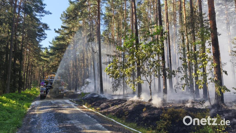 Auch die Landwirte halfen bei der Brandbekämpfung mit. Bild: Jürgen Masching