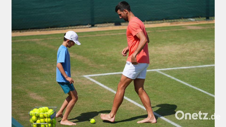 Tennisstar Novak Djokovic hat zwei Kinder: neben Sohn Stefan noch Tochter Tara. (Archivbild) Bild: Joanna Chan/AP/dpa