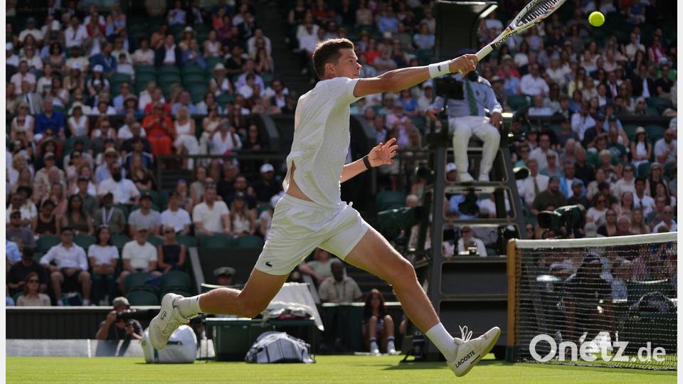 Der Belgier Alexander Blockx stellte Alexander Zverev vor Probleme. Bild: Maja Smiejkowska/AP/dpa