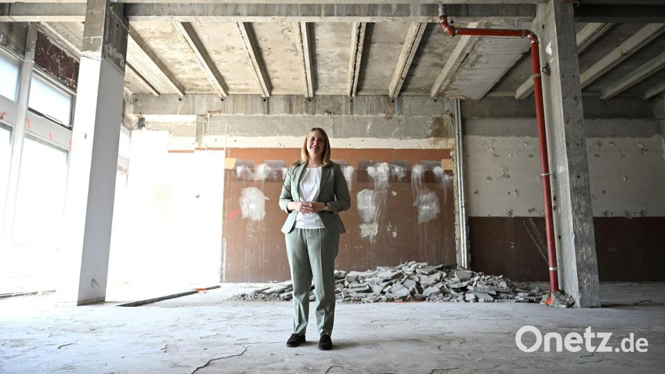 Auf der Baustelle: Gewerbeimmobilien sollen zu neuem Wohnraum werden. Bild: Elisa Schu/dpa