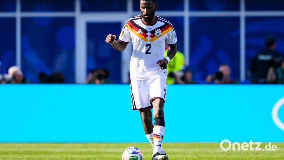 Antonio Rüdiger will im Urlaub viel nachdenken. (Archivbild) Bild: Tom Weller/dpa