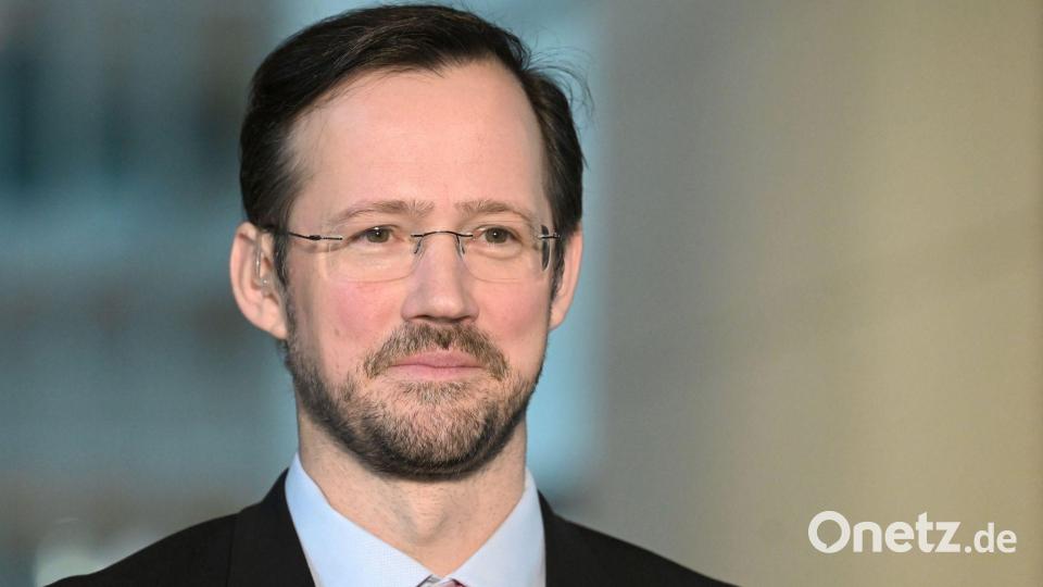 SPD-Fraktionsgeschäftsführer Dirk Wiese erwartet Einigungen im Kanzleramt. (Archivfoto) Bild: Elisa Schu/dpa