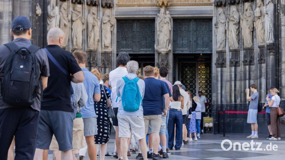 Kölner Dom: Eintritt für Besucher kostet jetzt zwölf Euro Bild: Rolf Vennenbernd/dpa