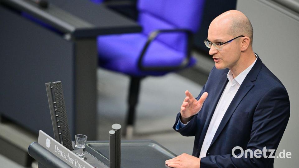Der Thüringer AfD-Co-Vorsitzende Stefan Möller soll in den Bundesvorstand seiner Partei aufrücken. (Archivbild) Bild: Sebastian Gollnow/dpa