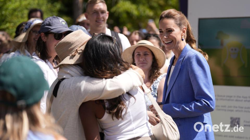 Kate begrüßte in Wimbledon Fans. Bild: Andrew Matthews/PA Wire/dpa