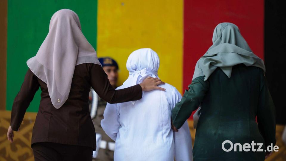 Aceh ist die einzige Provinz in Indonesien, wo die Scharia offiziell angewendet wird. Bild: Reza Saifullah/AP/dpa