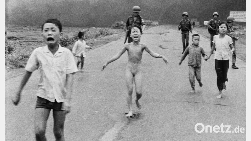 Der Vietnam-Krieg warf in der Nachkriegszeit einen Schatten auf das Amerika-Bild vieler Deutscher (Archivbild). Bild: Nick Ut/AP/dpa