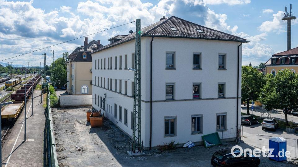 Im ehemaligen Postgebäude soll in zwei Jahren das Gericht die Arbeit aufnehmen. Bild: Armin Weigel/dpa