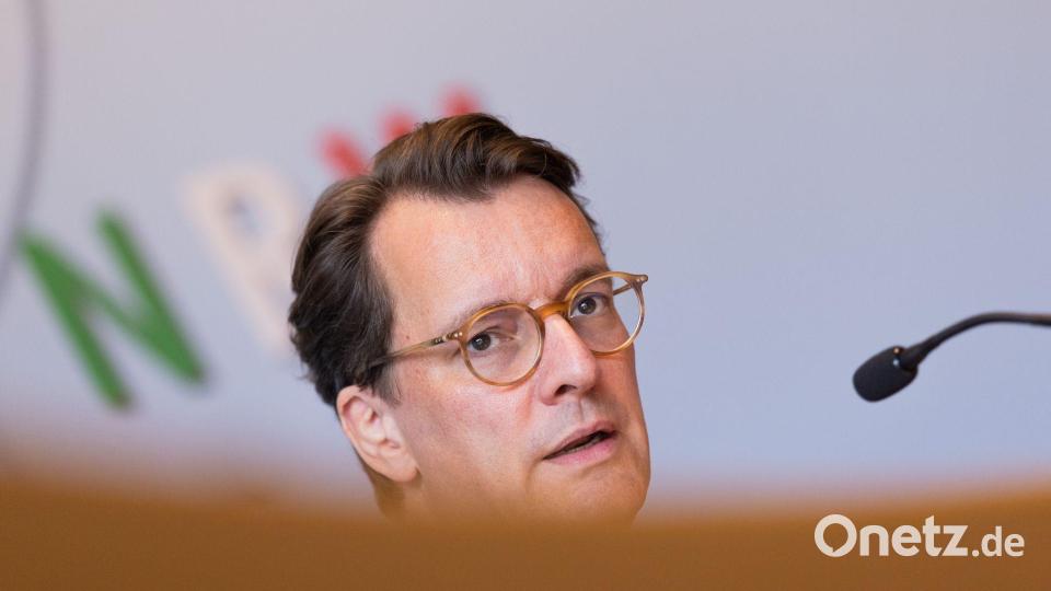 NRW-Ministerpräsident Hendrik Wüst (CDU) findet das Paket gut, hat aber eine kritische Anmerkung. Bild: Rolf Vennenbernd/dpa