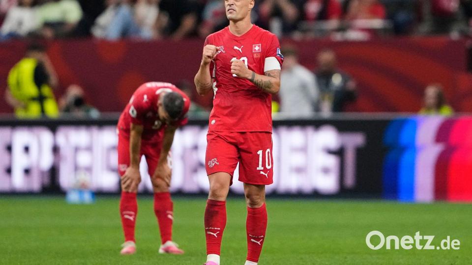 Bleibt dem AFC Sunderland treu: der Schweizer Kapitän Granit Xhaka. (Archivbild) Bild: Lindsey Wasson/AP/dpa