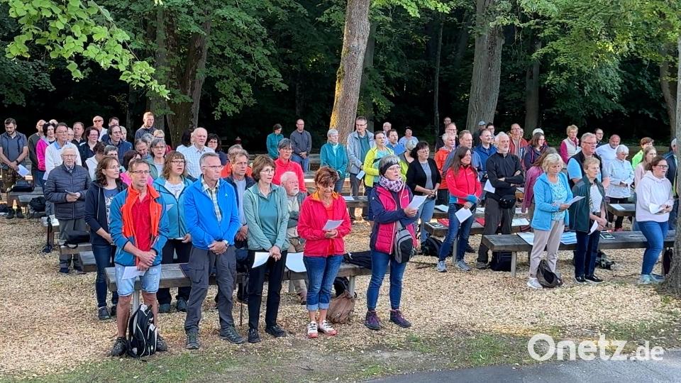Gemeinsam den Glauben feiern – darum geht es beim Wallfahrtsgottesdienst auf dem Amberger Bergfest. Bild: Heike Unger