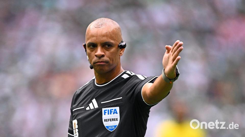 Futuristischer Look: Die FIFA setzt bei der WM Schiedsrichterkameras ein. (Archivbild) Bild: Tom Weller/dpa