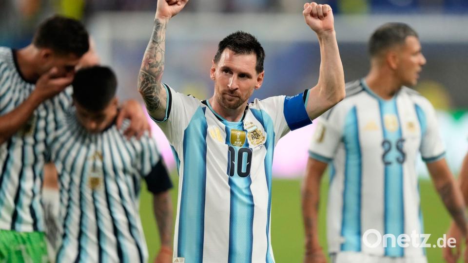 Messi jubelte - aber erst nach einem harten Stück Arbeit und einer Verlängerung gegen Kap Verde. Bild: Rebecca Blackwell/AP/dpa