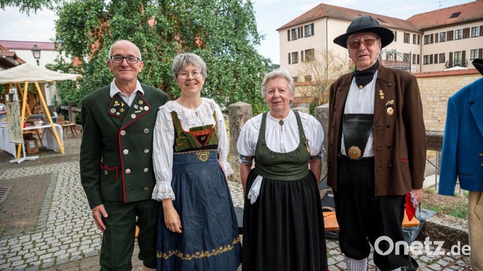 Beim Tag der Franken stand Tracht hoch im Kurs. Bild: Daniel Vogl/dpa