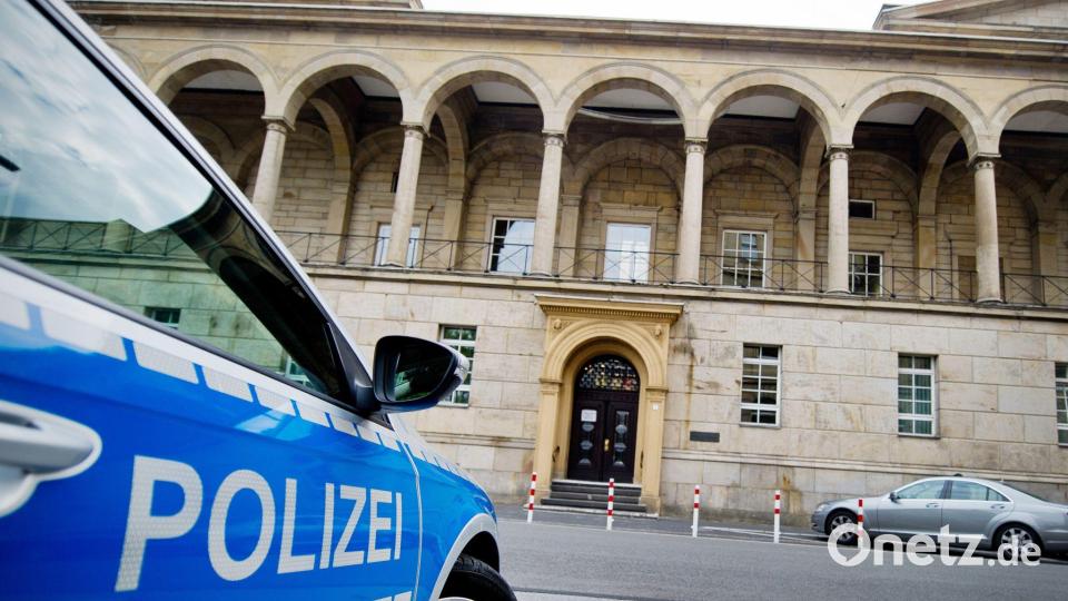 Mordkomplott mit Gift - Frauen vor Gericht. (Archivbild) Bild: Jan-Philipp Strobel/dpa