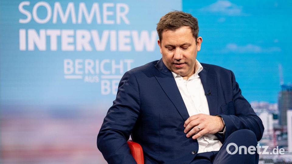 „Man kann sich gegenüber Putin nicht mit der schwarzen Null verteidigen“, sagt der Finanzminister. Bild: Fabian Sommer/dpa