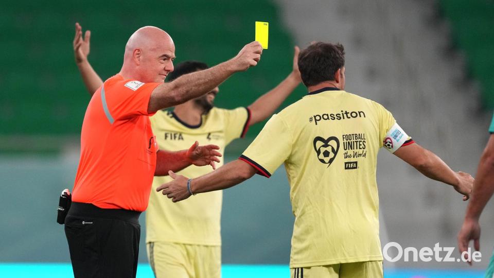 Die FIFA um Präsident Infantino wurde für ihr Verhalten kritisiert. (Archivbild) Bild: Martin Rickett/PA Wire/dpa