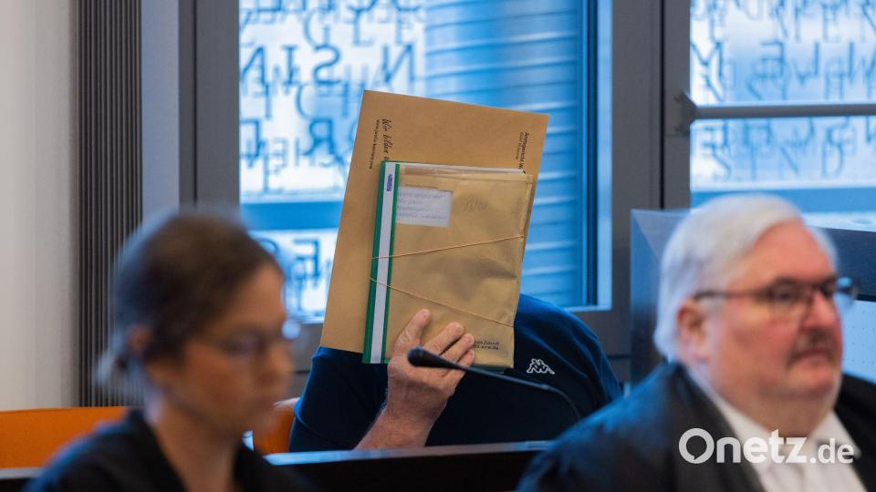 Prozess beginnt mit Geständnis Bild: Rolf Vennenbernd/dpa