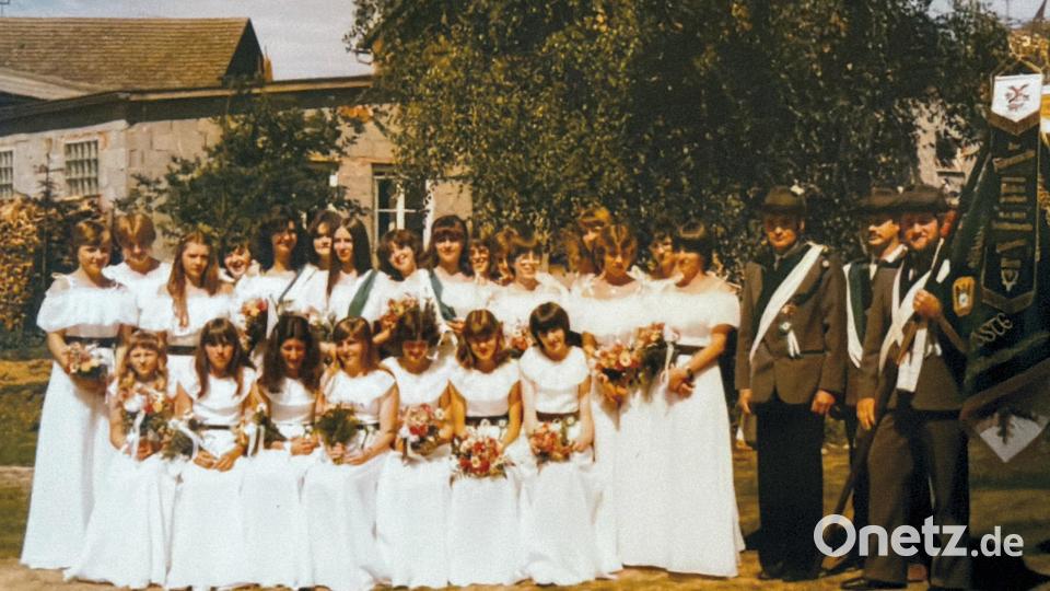 Die Festdamen des Jubiläumsjahres 1981. Repro: Arnold Koch