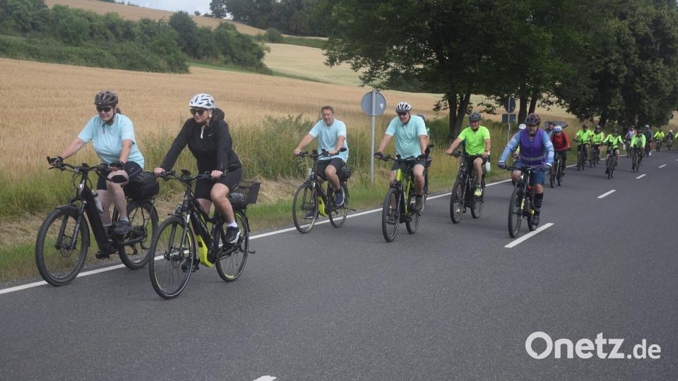 Fahrradfahren als Gruppenspaß bei der NEW-Tour Bild: Ernst Frischholz