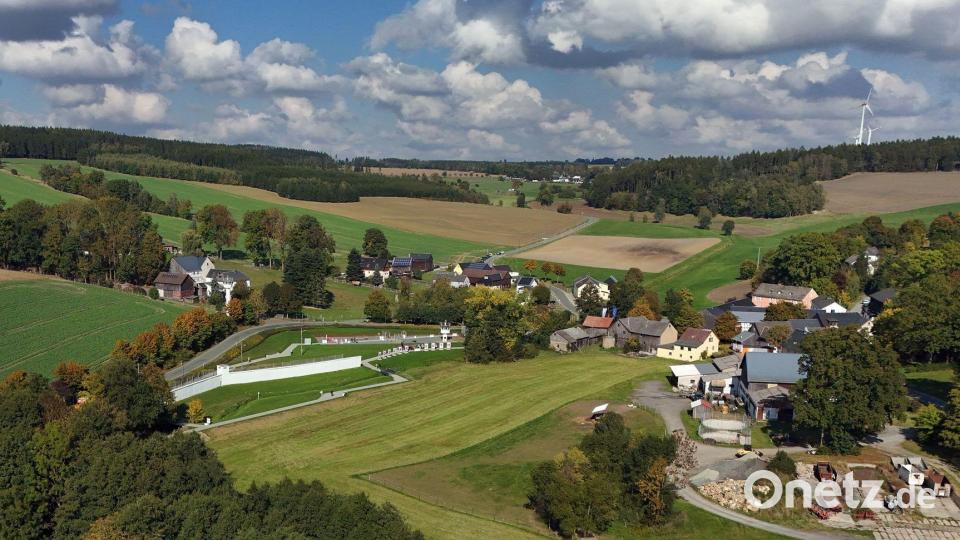 Das einst geteilte Dort Mödlareuth liegt am „Grünen Band“. (Symbolbild) Bild: Martin Schutt/dpa