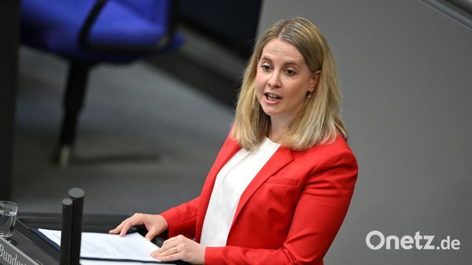 Hunderte Millionen Euro will Bauministerin Verena Hubertz (SPD) beim Wohngeld einsparen. Bild: Elisa Schu/dpa