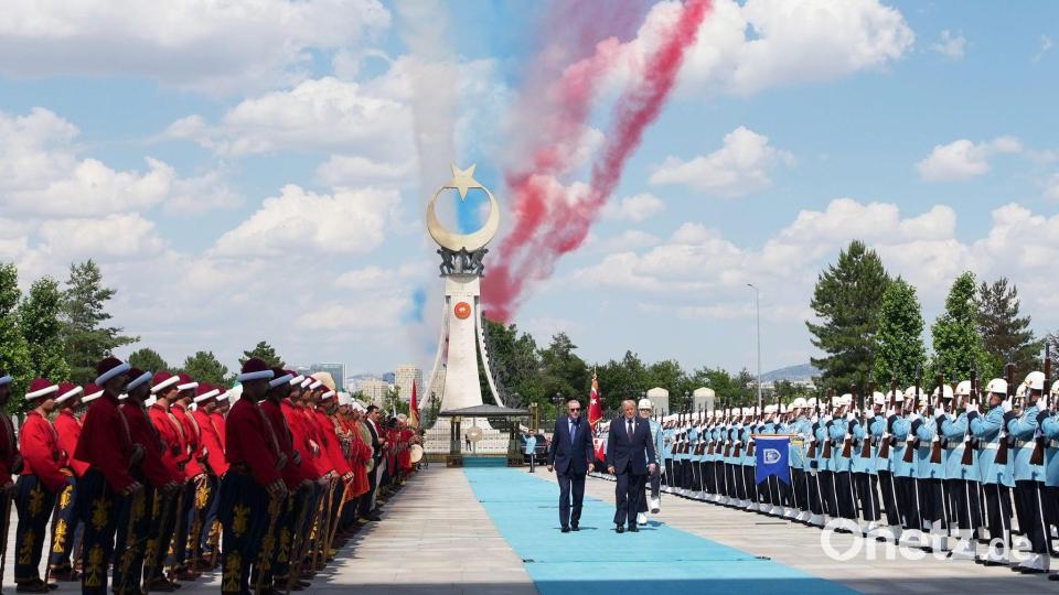 Erdogan bereitet Trump einen pompösen Empfang. Bild: Alex Brandon/AP/dpa