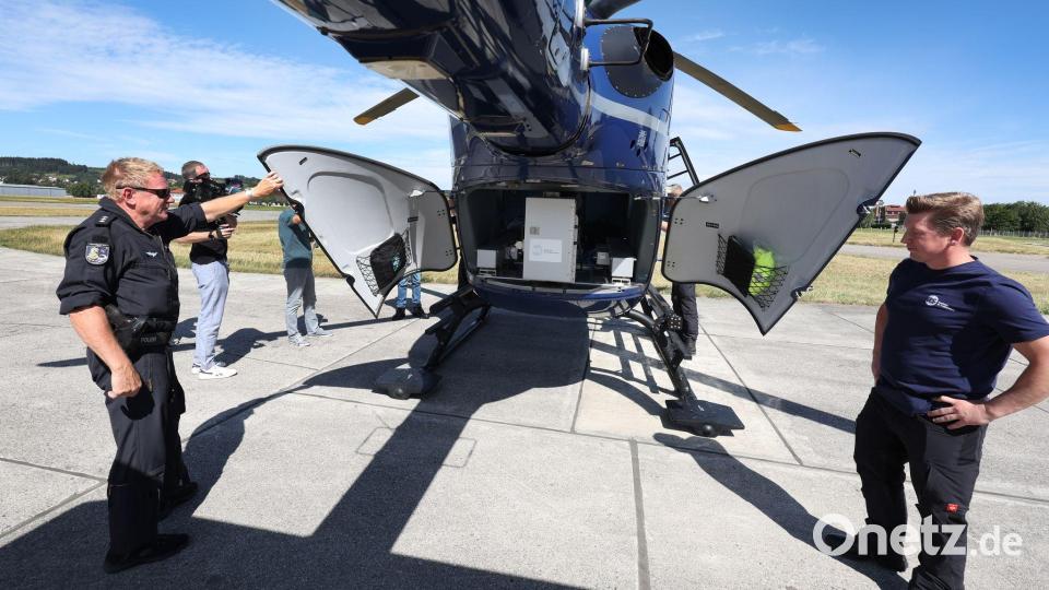 Die Hubschrauber der Bundespolizei werden im Ernstfall mit speziellen Strahlenmesssystemen ausgestattet. Bild: Karl-Josef Hildenbrand/dpa