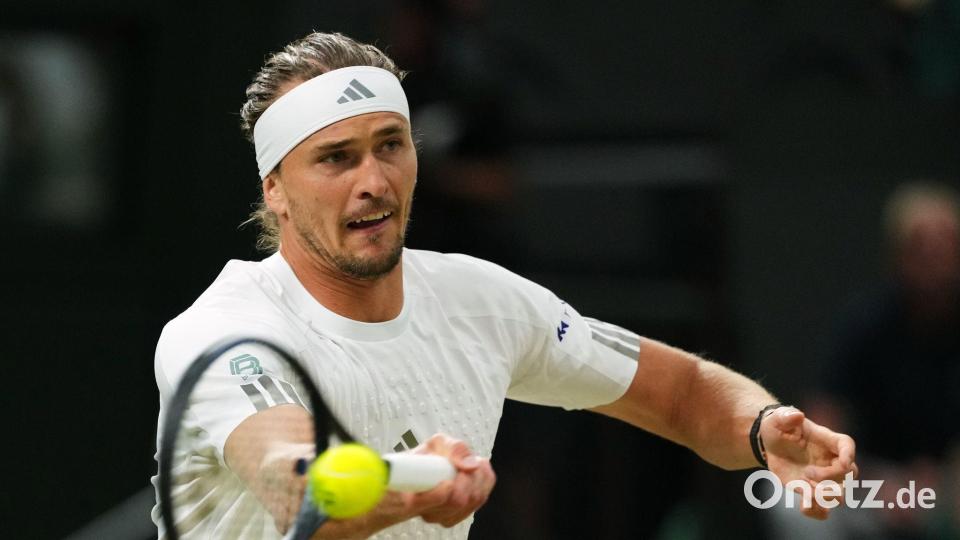 Alexander Zverev entschied die ersten beiden Sätze gegen Lehecka für sich. Bild: Kirsty Wigglesworth/AP/dpa