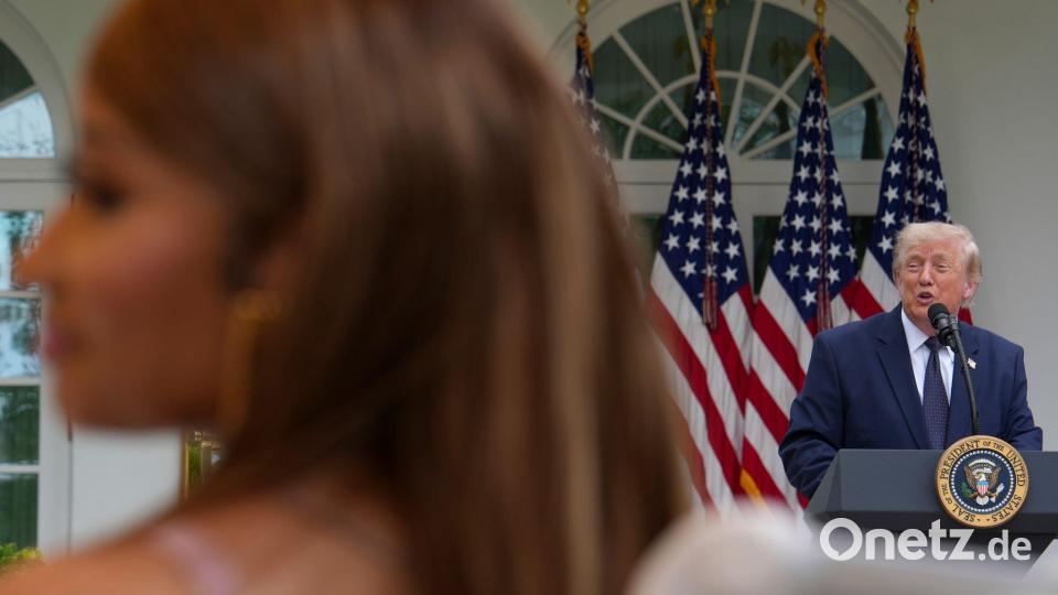 Nicki Minaj nennt sich selbst einen der größten Trump-Fans. Bild: Julia Demaree Nikhinson/AP/dpa