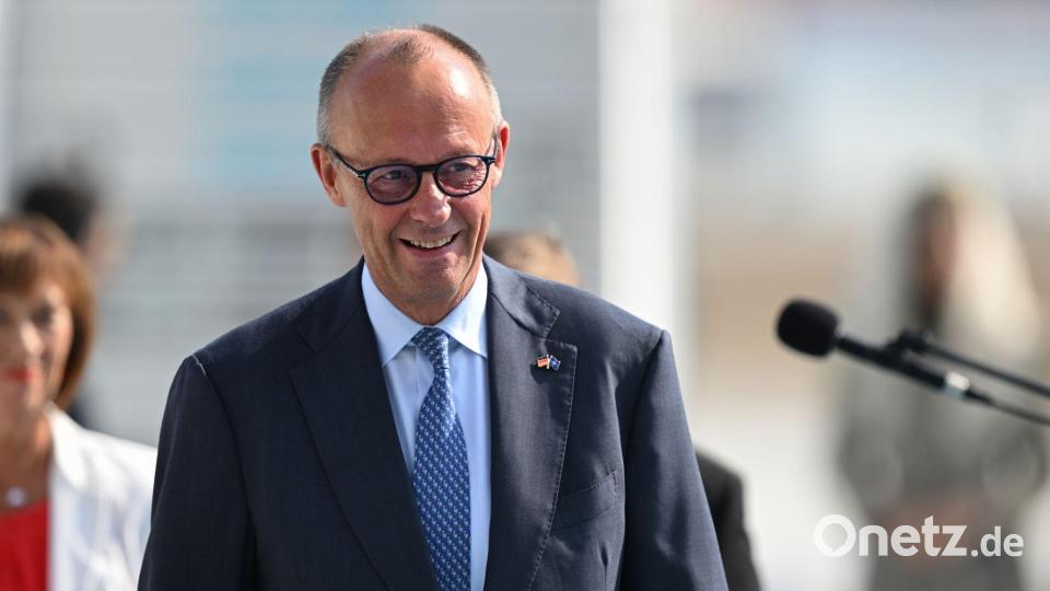Treibt die Verteidigungsausgaben in Deutschland mit der Bundesregierung hoch: Kanzler Friedrich Merz Bild: Muhammed Abdullah Kurtar/Anadolu Pool via AP/dpa